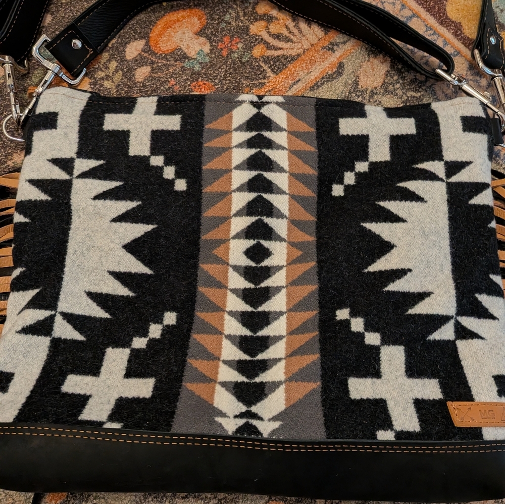 Mercy Grey XL Slouchy Crossbody in Spyder Rock Pendleton Wool with Black Leather - Picture 8 of 12